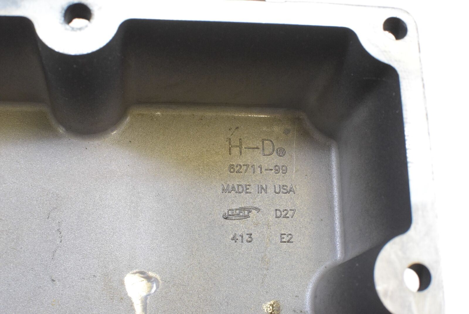 2007 Harley Touring FLHX Street Glide Transmission Oil Pan Cover 62711-99 {{ shop.shopifyCountryName }} - Mototech271