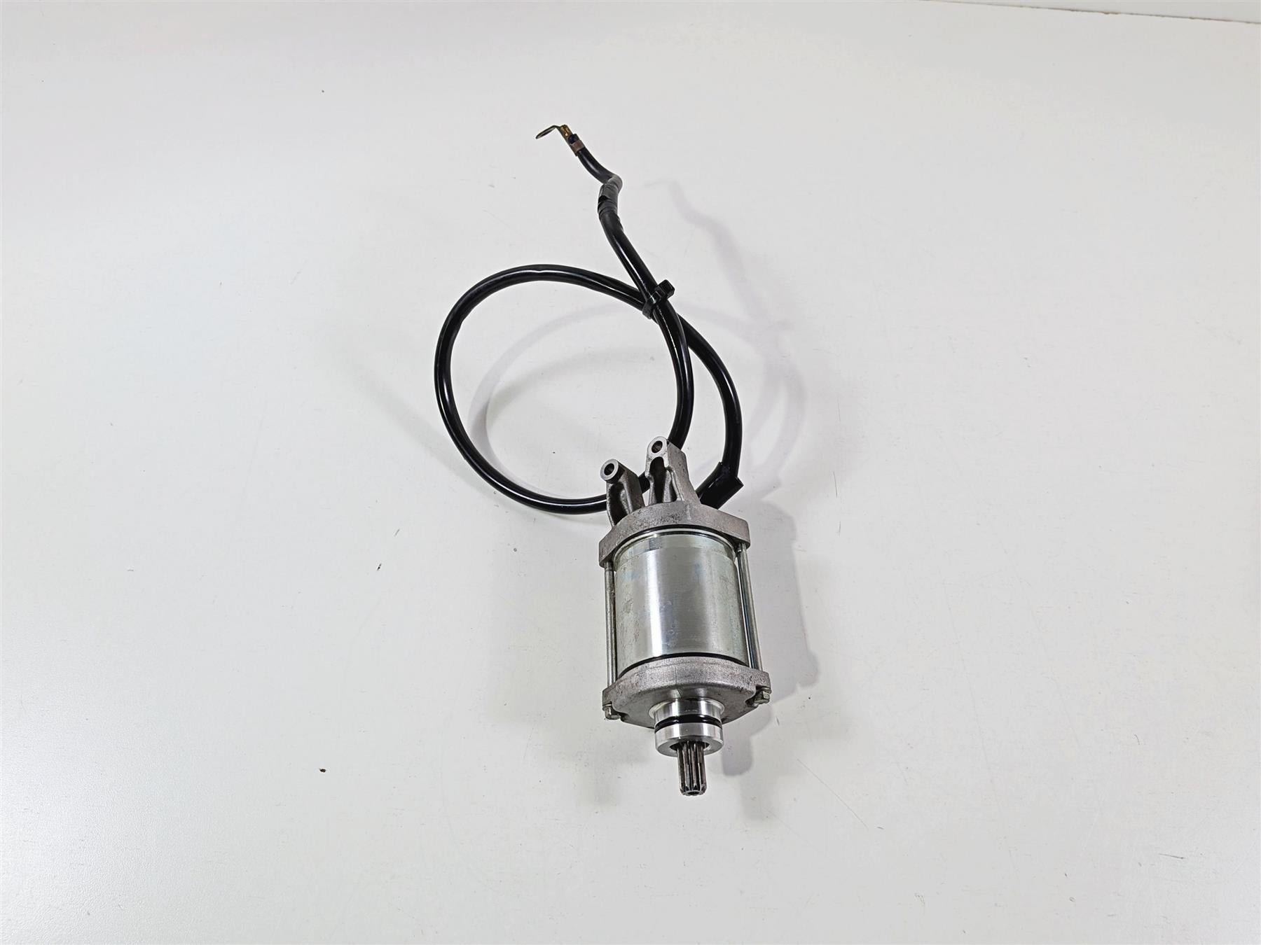 2016 Yamaha YZF R1 RN32 Engine Starter Motor 2CR-81890-10-00 2CR-81890-11-00 {{ shop.shopifyCountryName }} - Mototech271