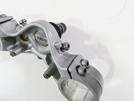 2012 BMW R1200R K27 Lower Triple Tree Steering Clamp X144 31428520146 {{ shop.shopifyCountryName }} - Mototech271
