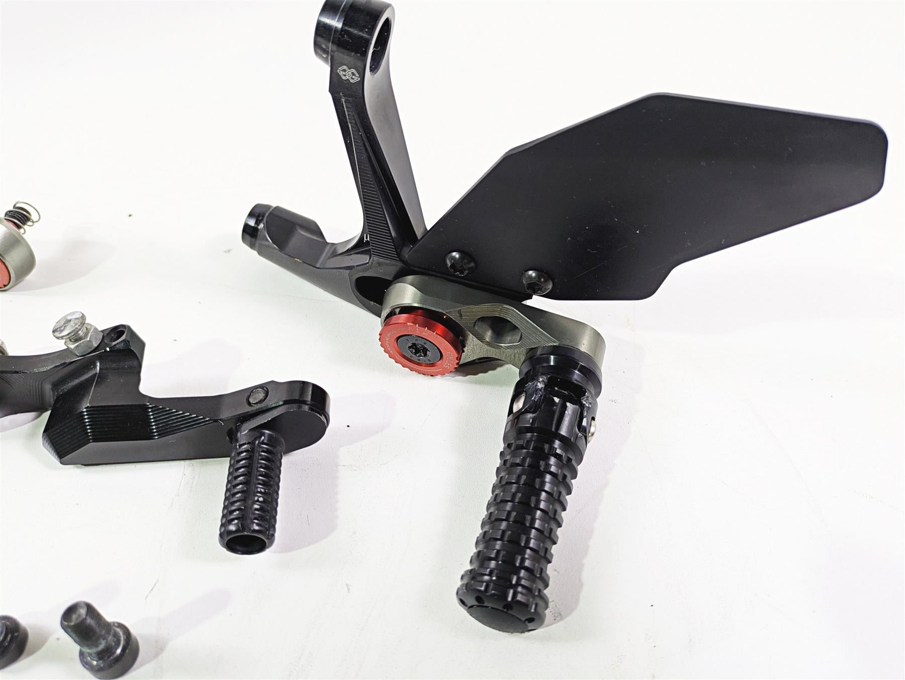 2022 Ducati Streetfighter V2 Gilles Tooling Adjustable Rearset Parts MUE2-D03-B {{ shop.shopifyCountryName }} - Mototech271