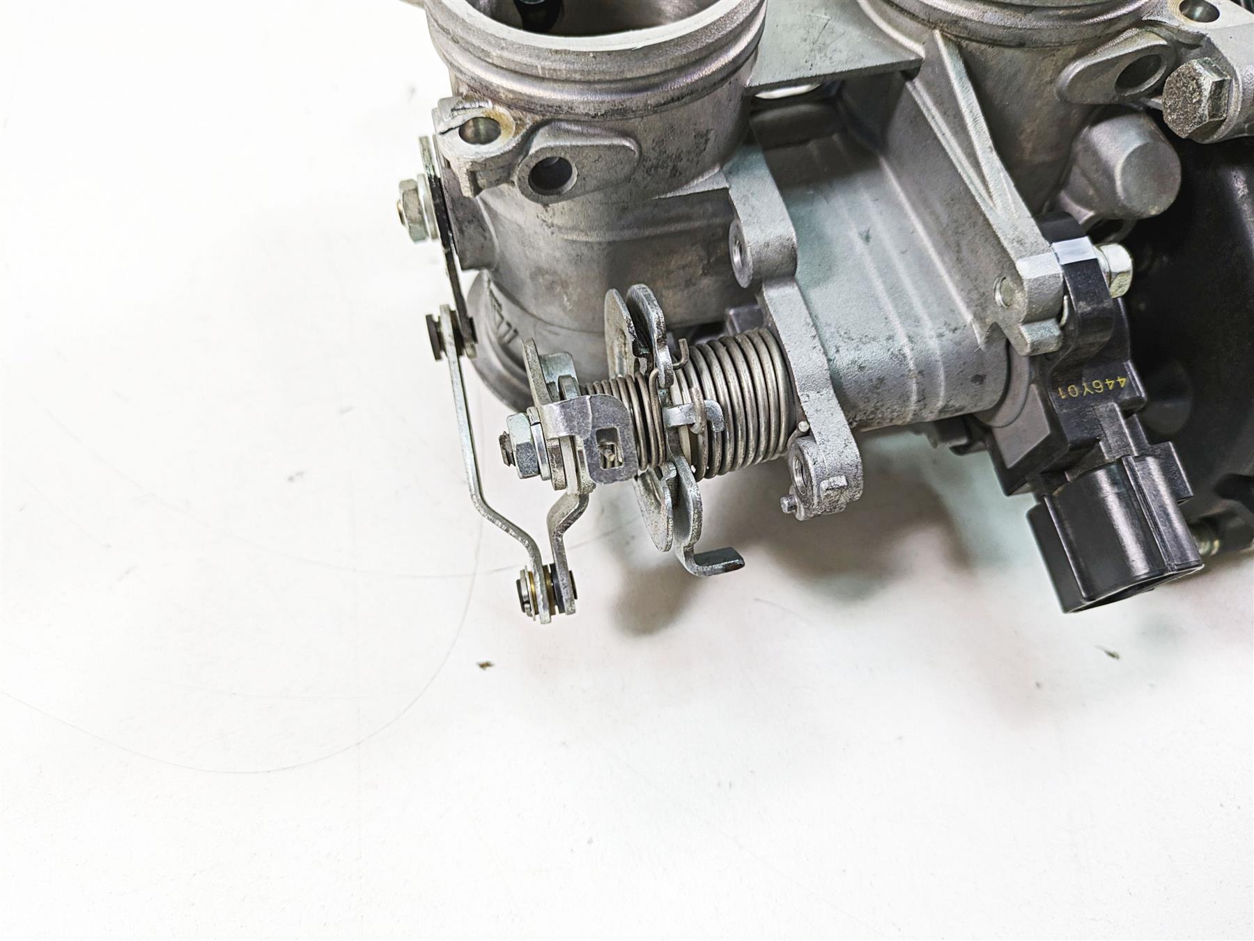 2007 Yamaha R1 YZFR1 Mikuni Throttle Body Bodies & Wiring 4C8-13750-00-00 {{ shop.shopifyCountryName }} - Mototech271