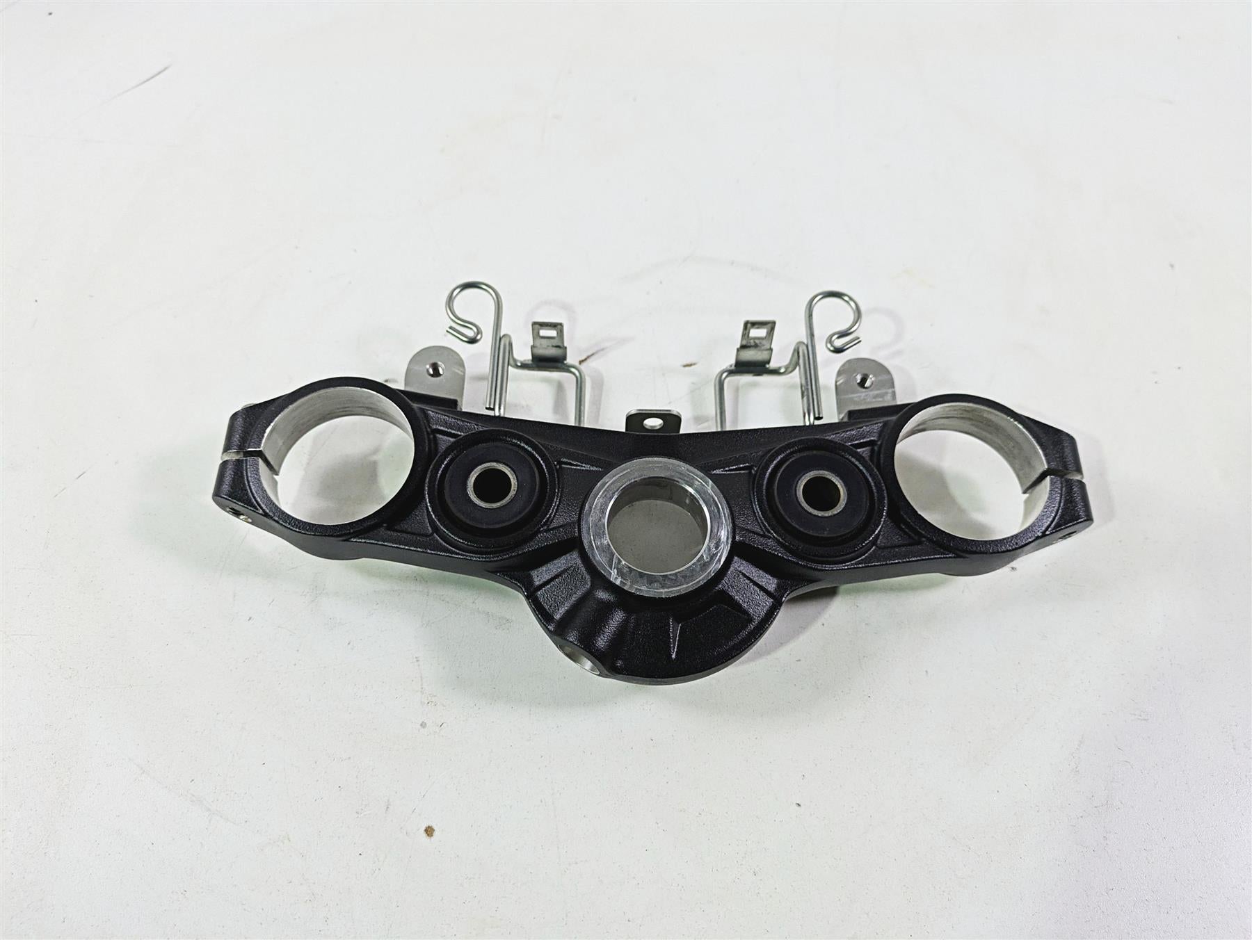 2021 Kawasaki Z900 ZR900 Upper Triple Tree Steering Clamp 44039-0167-18R {{ shop.shopifyCountryName }} - Mototech271