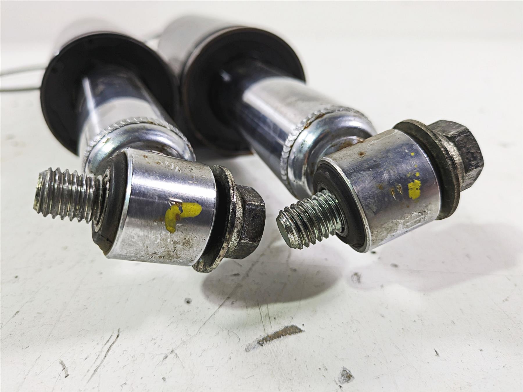 2003 Harley Touring FLHTCUI 100TH E-Glide Rear Suspension Shock Set 54565-97C {{ shop.shopifyCountryName }} - Mototech271
