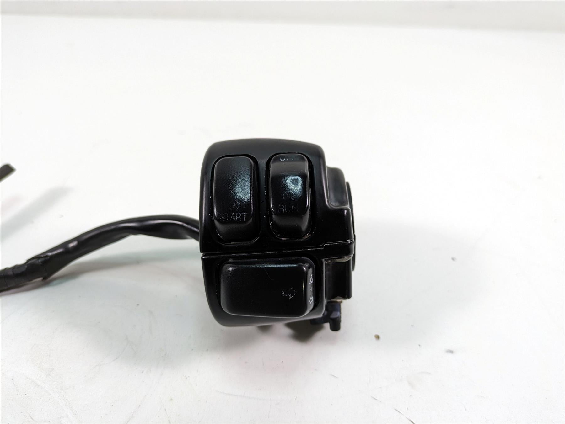 2000 Harley Dyna FXDL Low Rider Right Hand Control Switch 71684-06A 71621-08 {{ shop.shopifyCountryName }} - Mototech271
