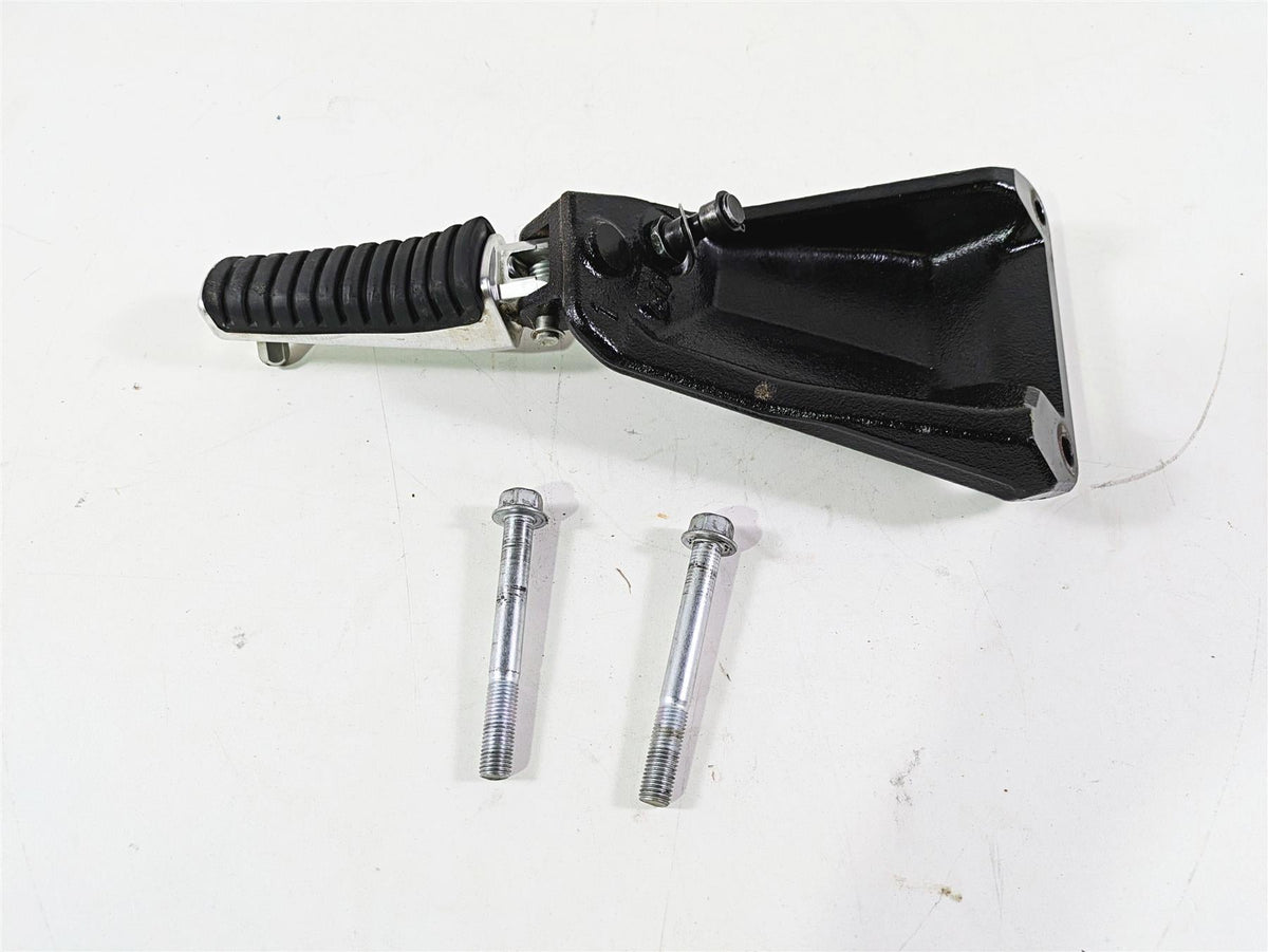 2016 Suzuki M109R VZR1800 Boulevard Left Front Footpeg + Mount 43521-48G01 {{ shop.shopifyCountryName }} - Mototech271