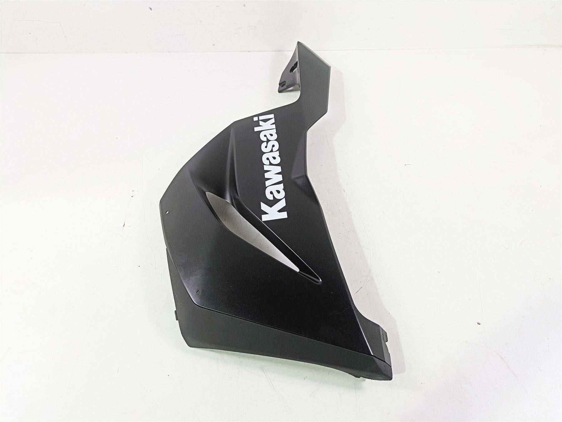 2020 Kawasaki ZX6R ZX636 Ninja Front Left Lower Fairing Belly Cover 55028-0450 {{ shop.shopifyCountryName }} - Mototech271