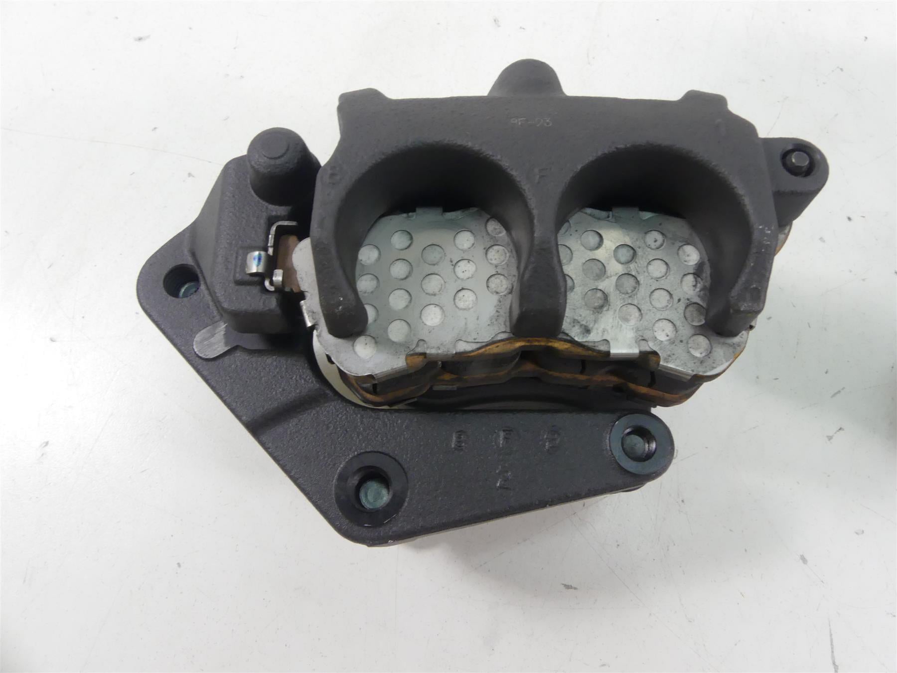 2020 Harley XL1200 CX Sportster Roadster Front Brake Calipers 41300010 41300032 {{ shop.shopifyCountryName }} - Mototech271