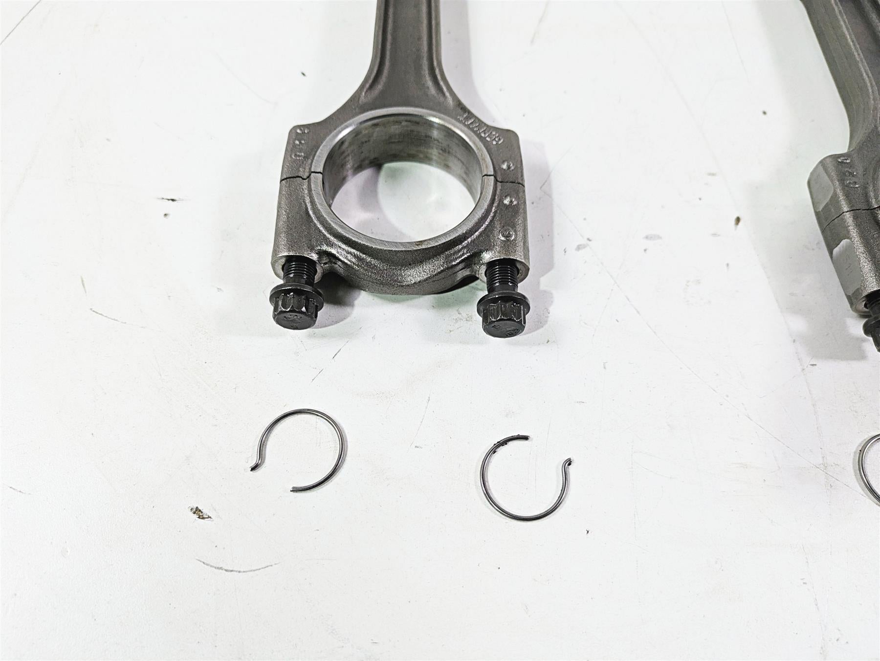 2010 Harley VRSCF Muscle Rod Piston Connecting Rod Set 24307-01K {{ shop.shopifyCountryName }} - Mototech271