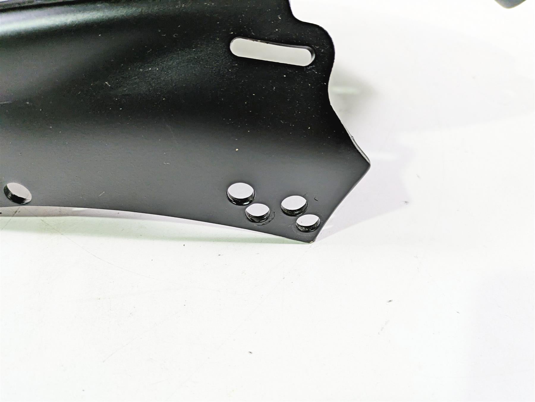 2010 Harley VRSCF Muscle Rod Rear Inner Fender & Mounts 48527-09 {{ shop.shopifyCountryName }} - Mototech271