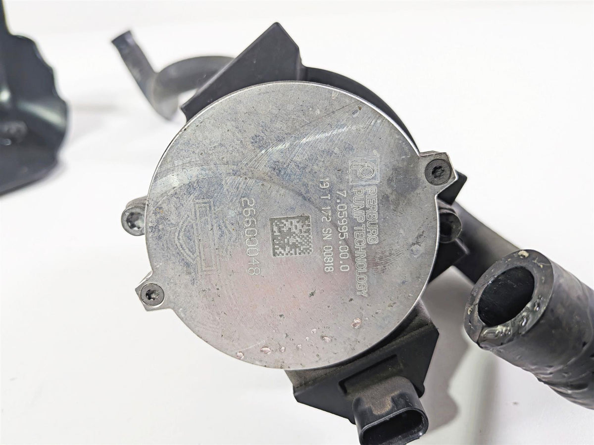 2020 Harley Touring FLTRK Road Glide Water Pump + Holder & Cover 26600048B {{ shop.shopifyCountryName }} - Mototech271