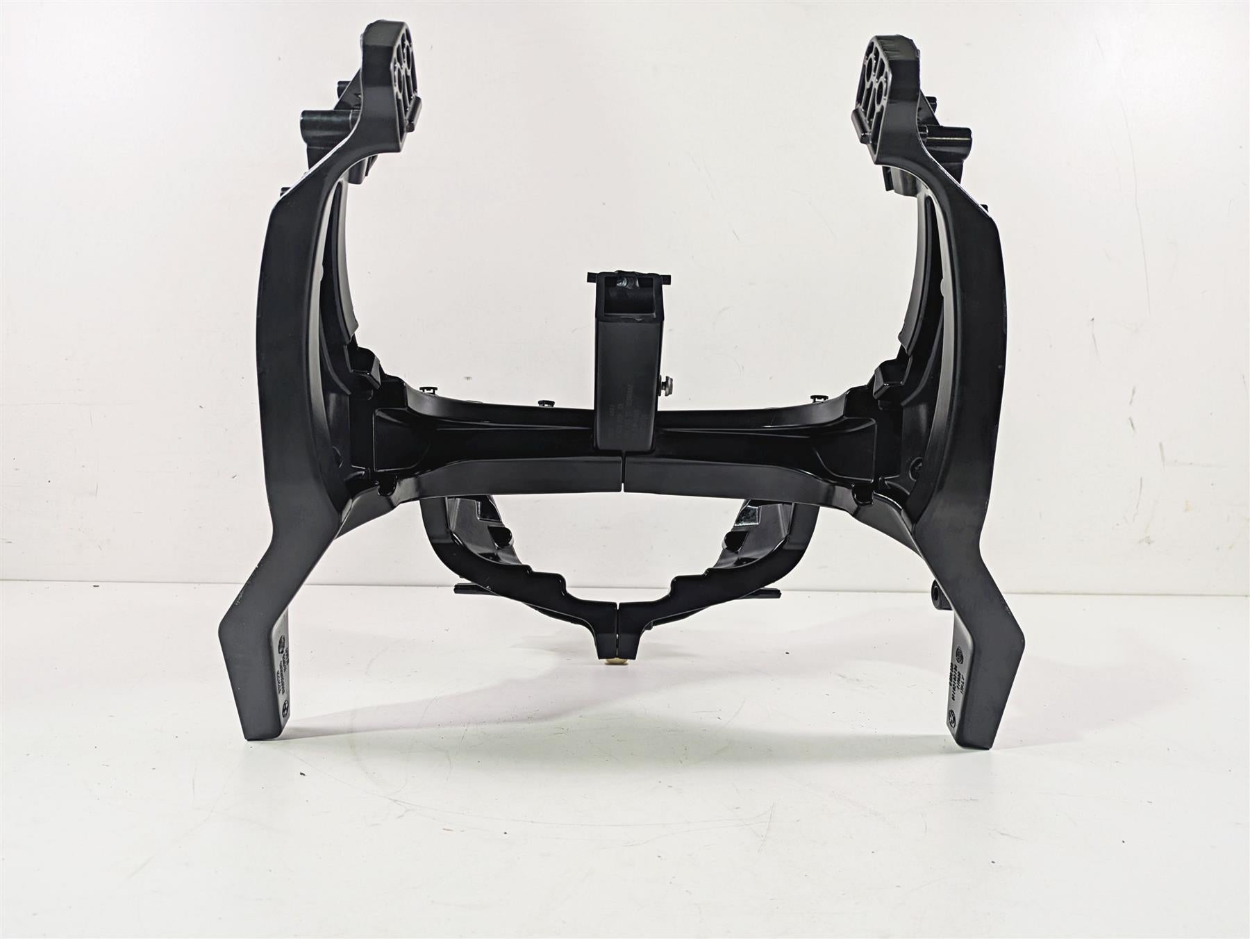2016 BMW R1200RT K52 Front Fairing Stay Carrier Set 46638529329 46638529330 {{ shop.shopifyCountryName }} - Mototech271