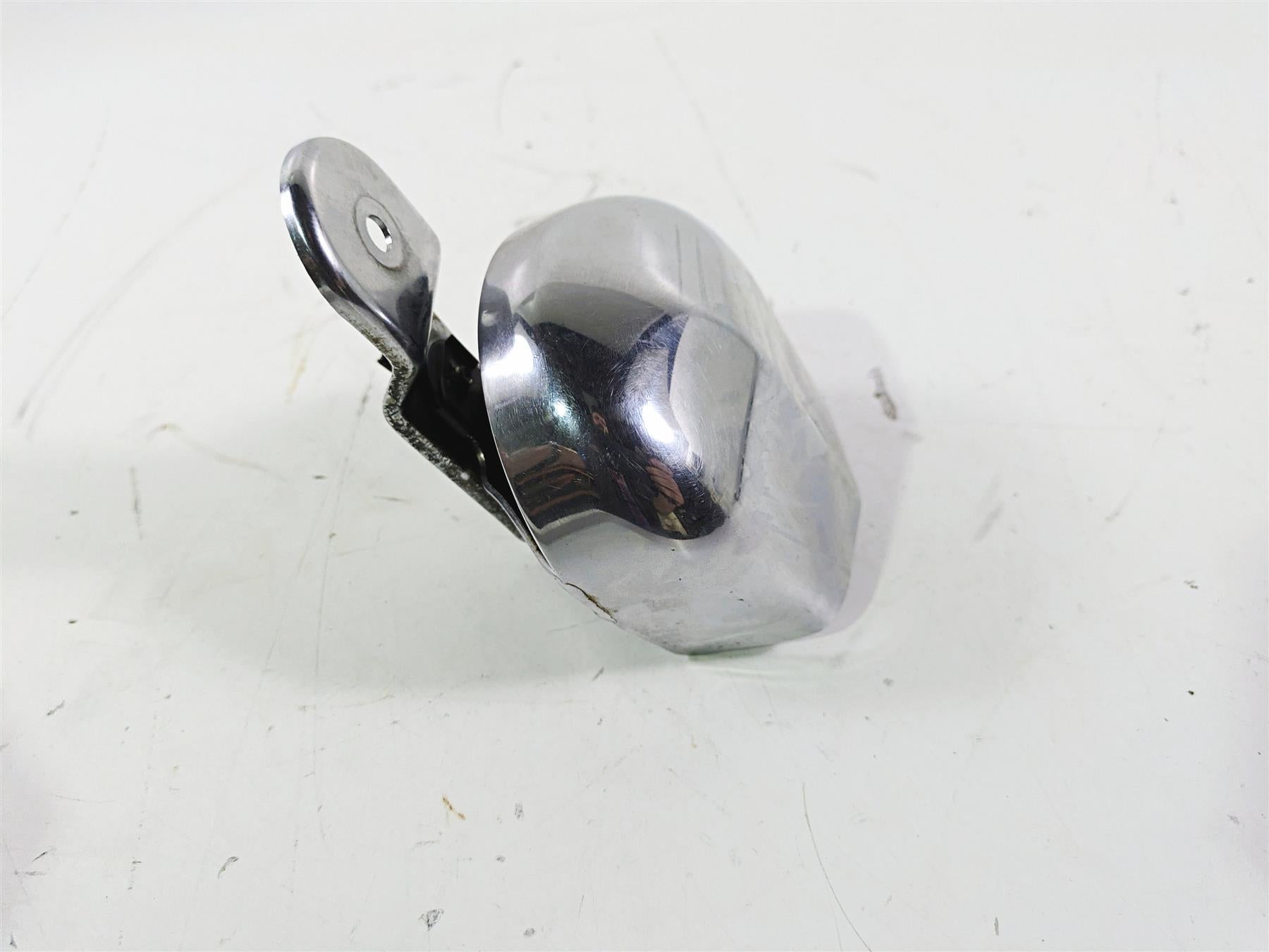 2004 Harley FLSTCI Softail Heritage Horn & Chrome Cover 69060-90H 61300478A {{ shop.shopifyCountryName }} - Mototech271