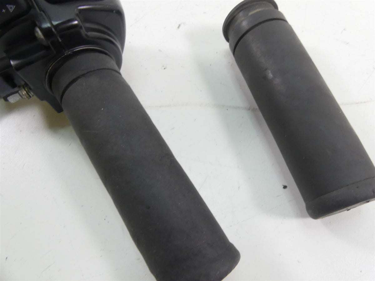 2012 Harley Touring FLHTP Electra Glide Right Hand Control Switch -Read 71684-06 {{ shop.shopifyCountryName }} - Mototech271
