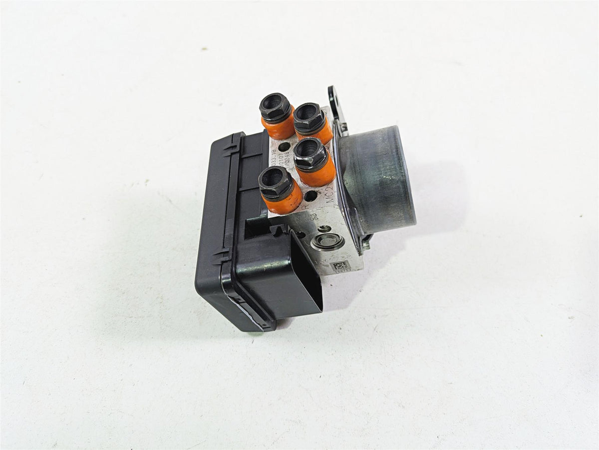 2013 Ducati Hypermotard 821 SP Abs Brake Pump Module 54240402A 54240331B {{ shop.shopifyCountryName }} - Mototech271