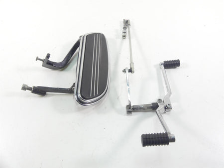 2005 Harley Touring FLHRSI Road King Left Front Floorboard & Shifter 50622-83C {{ shop.shopifyCountryName }} - Mototech271
