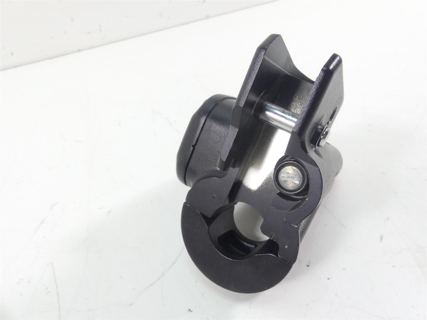 2021 Harley Softail FXBBS 114 Street Bob Front Brake Master Cylinder 41700233 {{ shop.shopifyCountryName }} - Mototech271