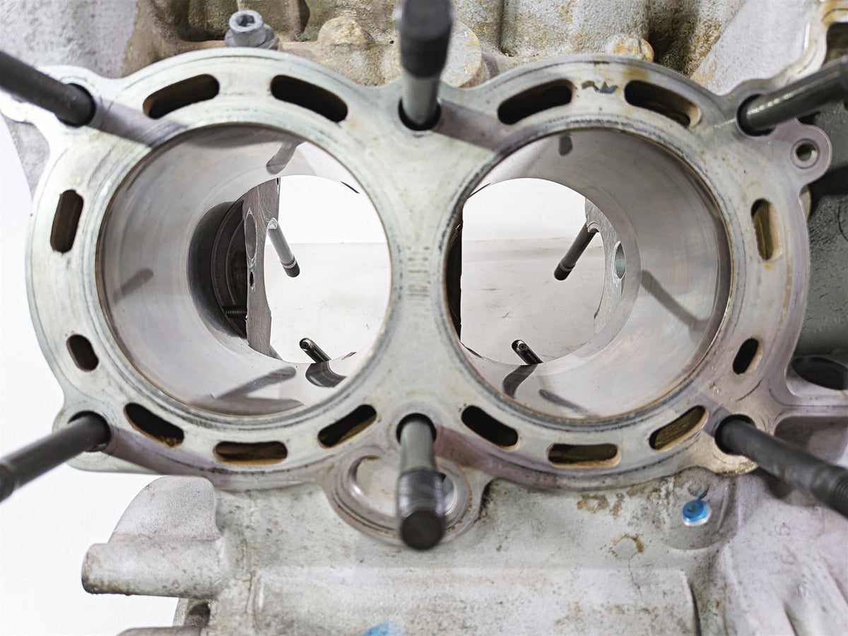 2014 Aprilia RSV4 RR Factory Engine Crankcase Crank Case Jug Set 2A000674 {{ shop.shopifyCountryName }} - Mototech271