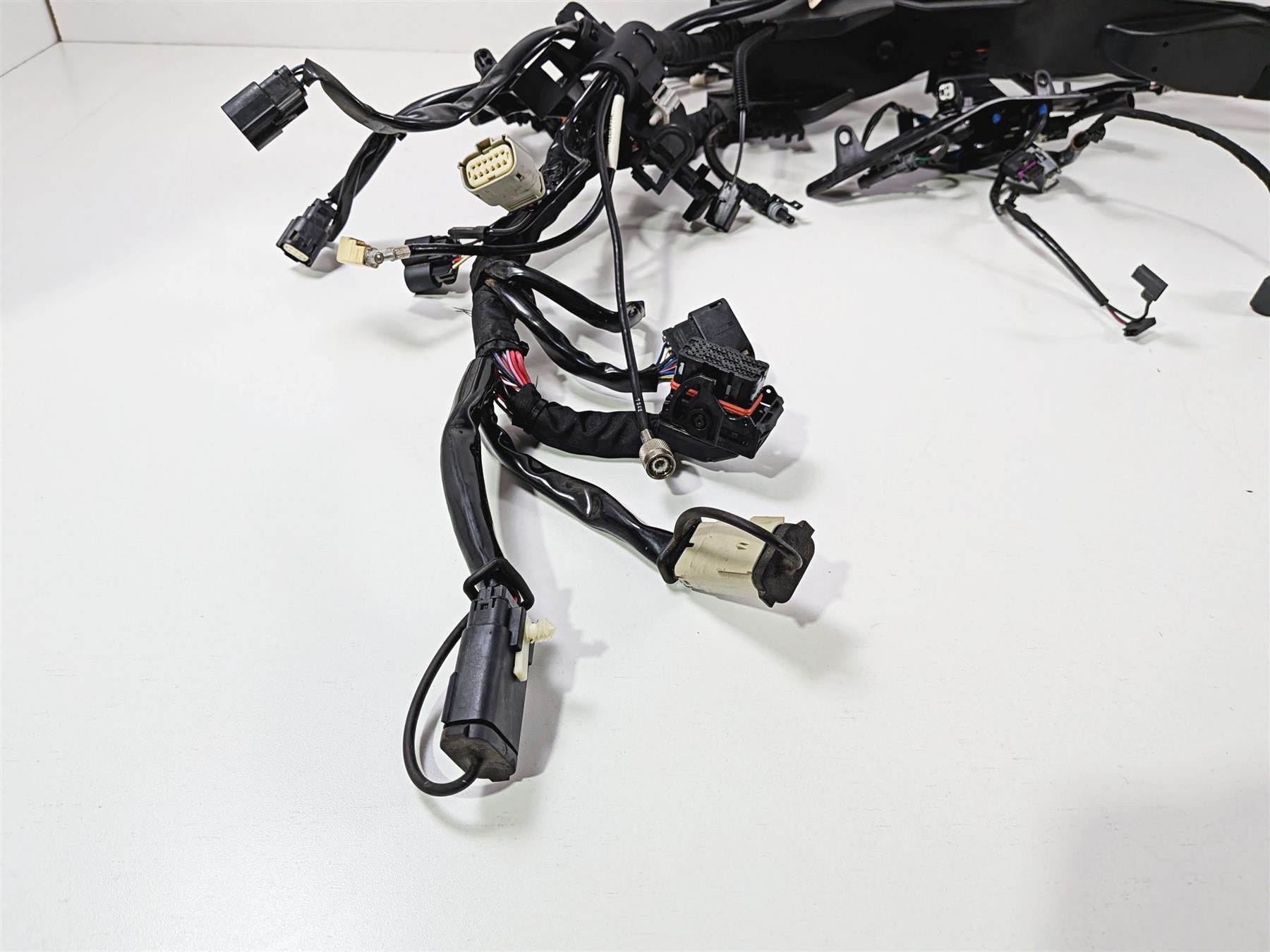 2018 Harley FLHTCU Touring Electra Glide Wiring Harness Loom - No Cuts 69201120A-Mototech271