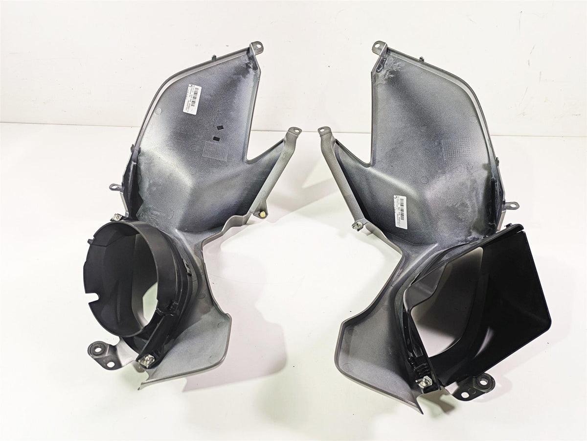 2016 BMW R1200RT K52 Left Right Intake Fairing Cover Set 46638533582 46638529381 {{ shop.shopifyCountryName }} - Mototech271