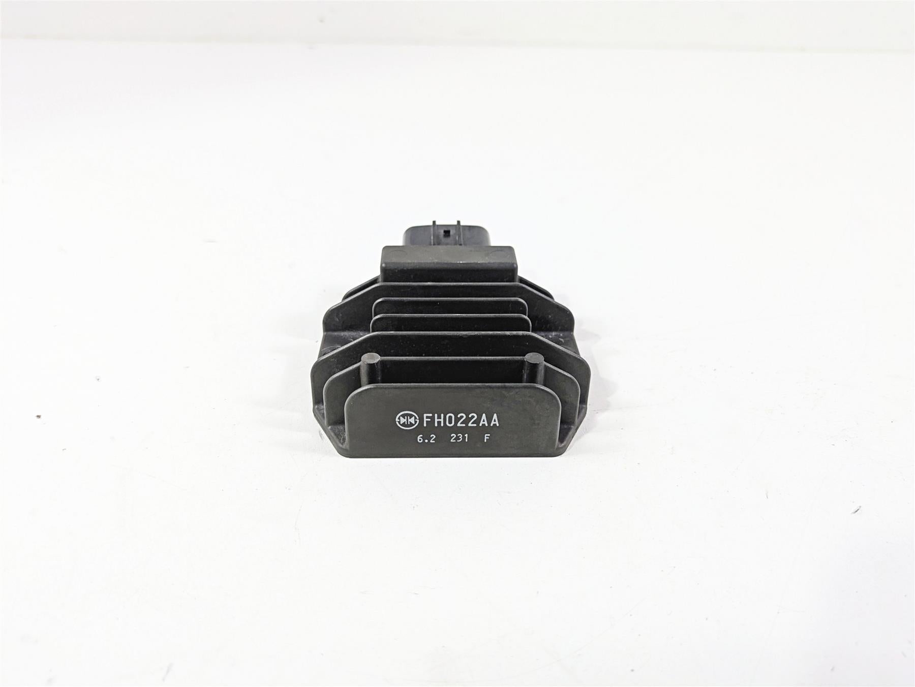 2017 KTM 1290 Super Duke GT Rectifier Voltage Regulator FH022AA 60311034000 {{ shop.shopifyCountryName }} - Mototech271