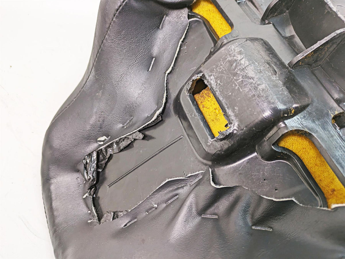 2008 Harley FLHTCU Electra Glide Rider Driver Seat Saddle - Read 52164-08B {{ shop.shopifyCountryName }} - Mototech271