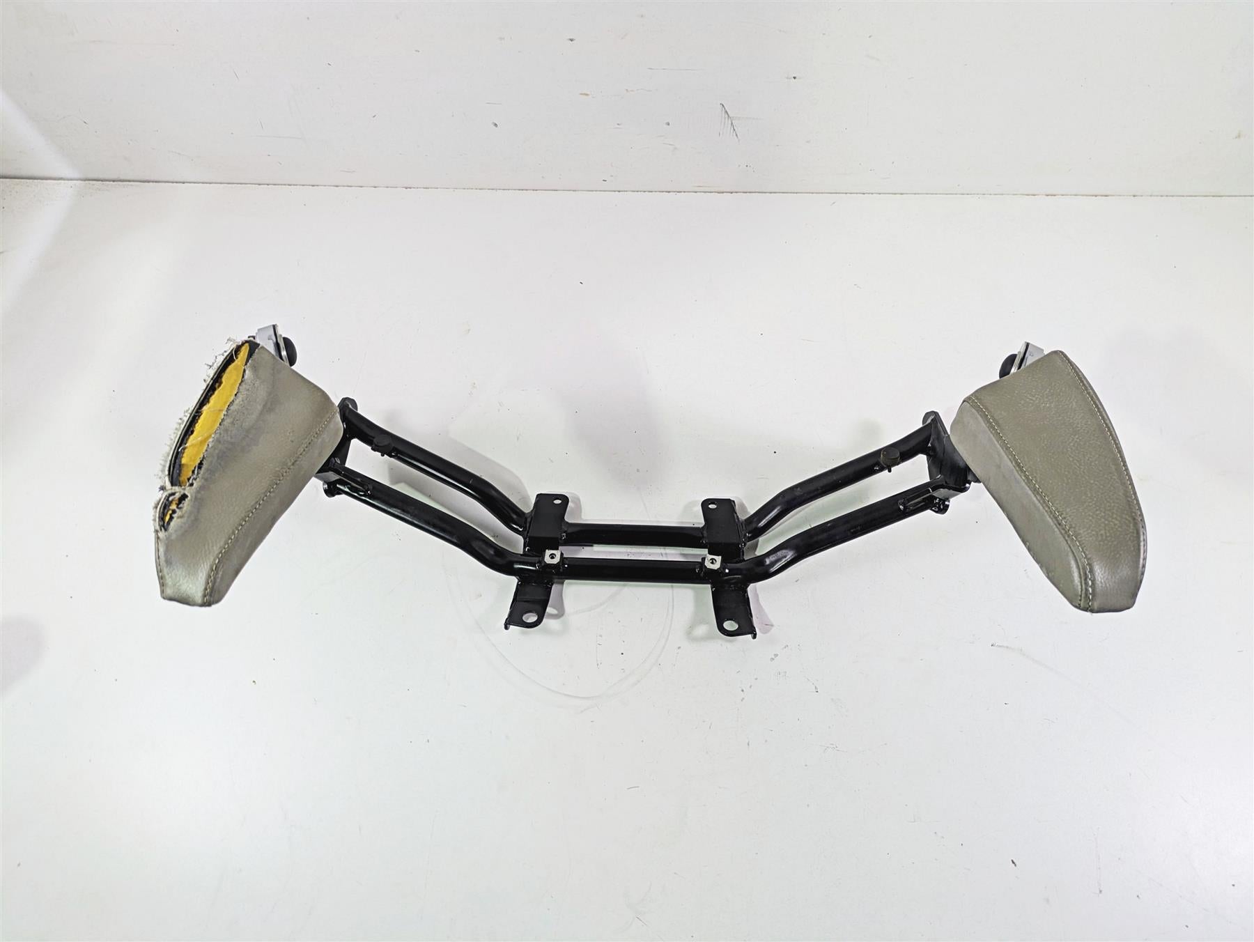 2014 BMW K1600 GTL K48 Rear Passenger Arm Rest - Read 77258524692 77258529024 {{ shop.shopifyCountryName }} - Mototech271