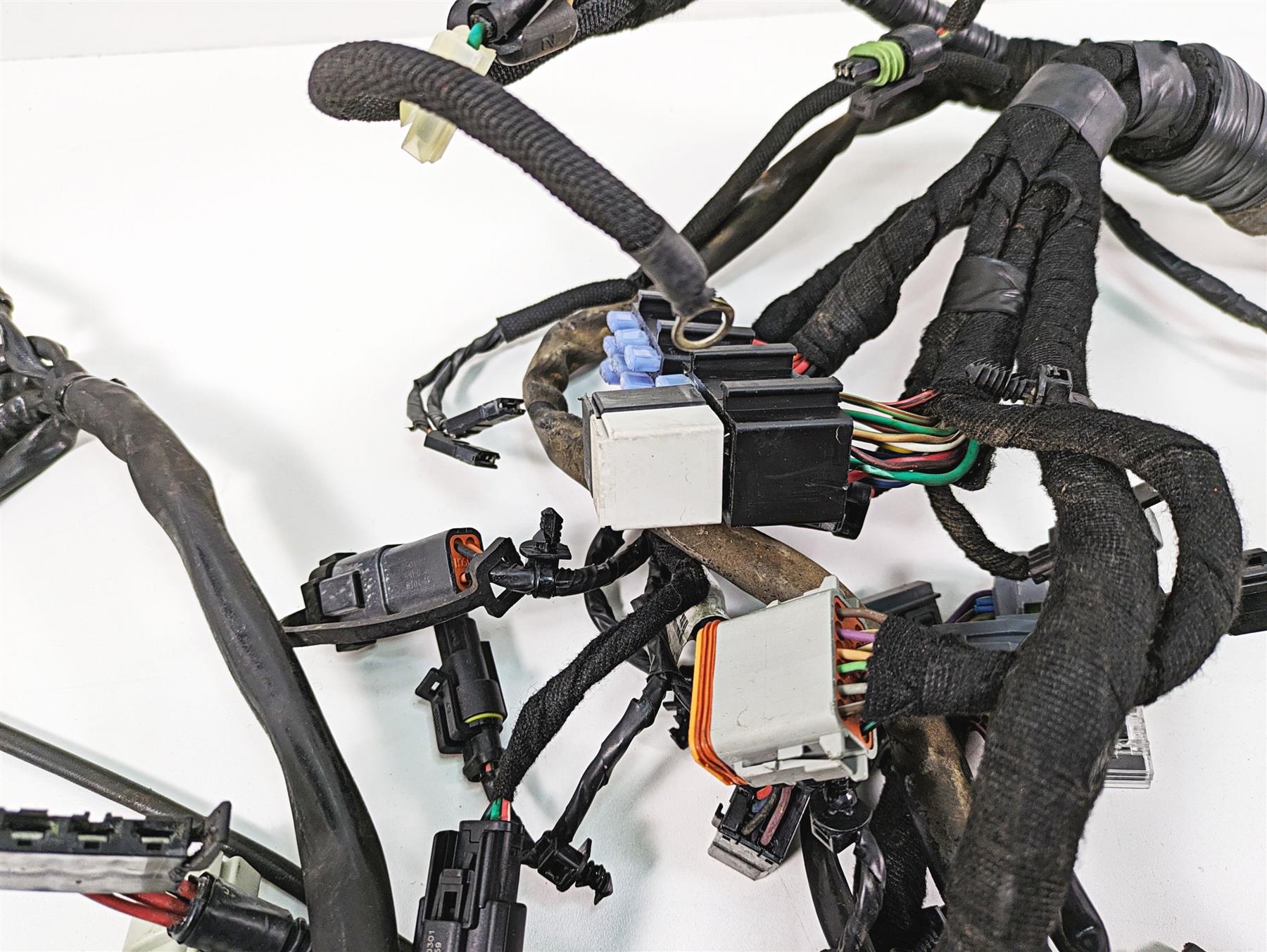 2009 Harley FXDF Dyna Fat Bob Main Wiring Harness Loom - Read 69603-08A {{ shop.shopifyCountryName }} - Mototech271