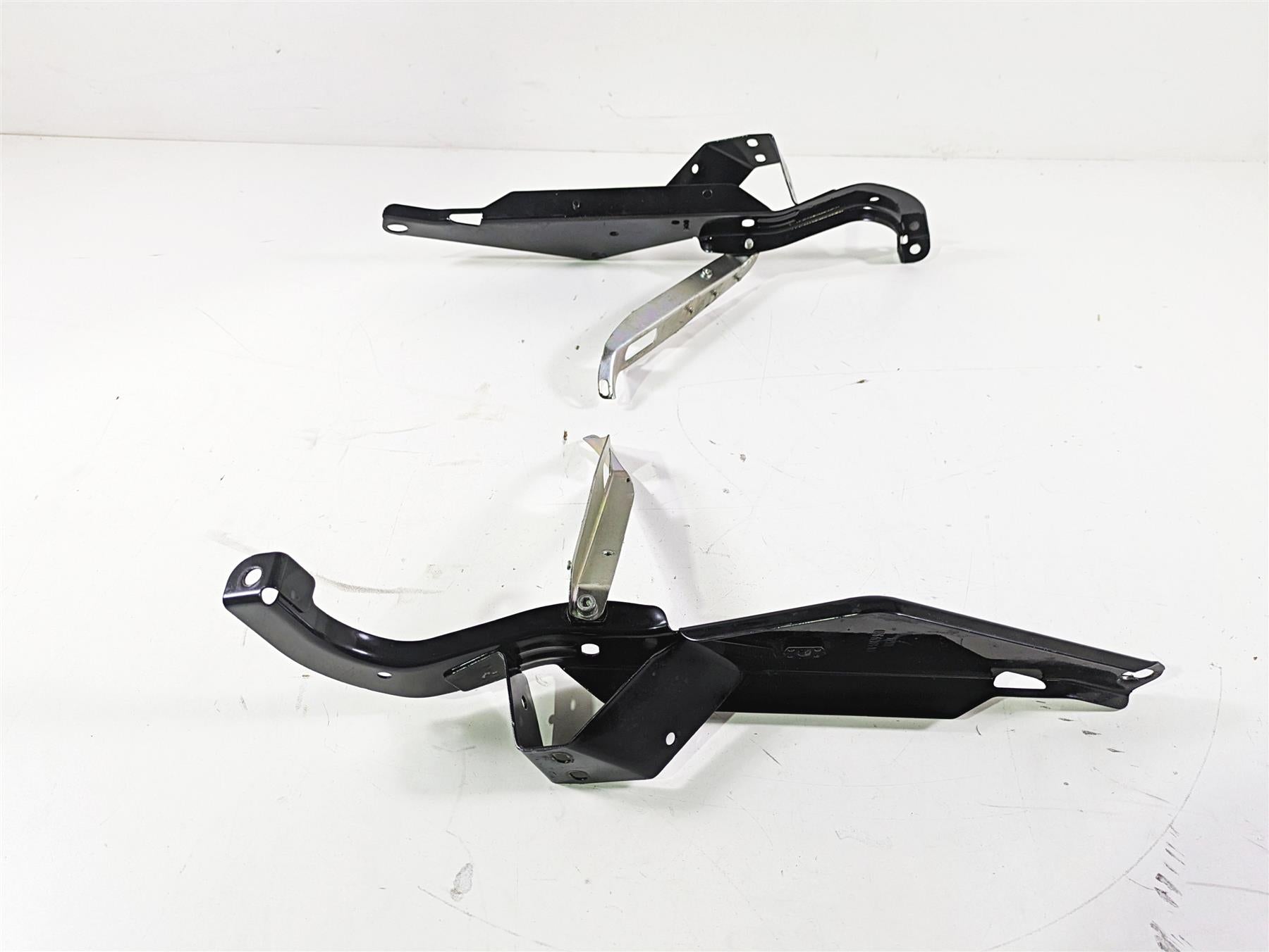 2008 Harley Touring FLHTCU E-Glide 105TH Front Fairing Mounts Set 58479-96B {{ shop.shopifyCountryName }} - Mototech271
