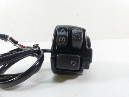 2018 Harley Softail FXFB Fat Bob Right Hand Start Stop Control Switch 71500462 {{ shop.shopifyCountryName }} - Mototech271