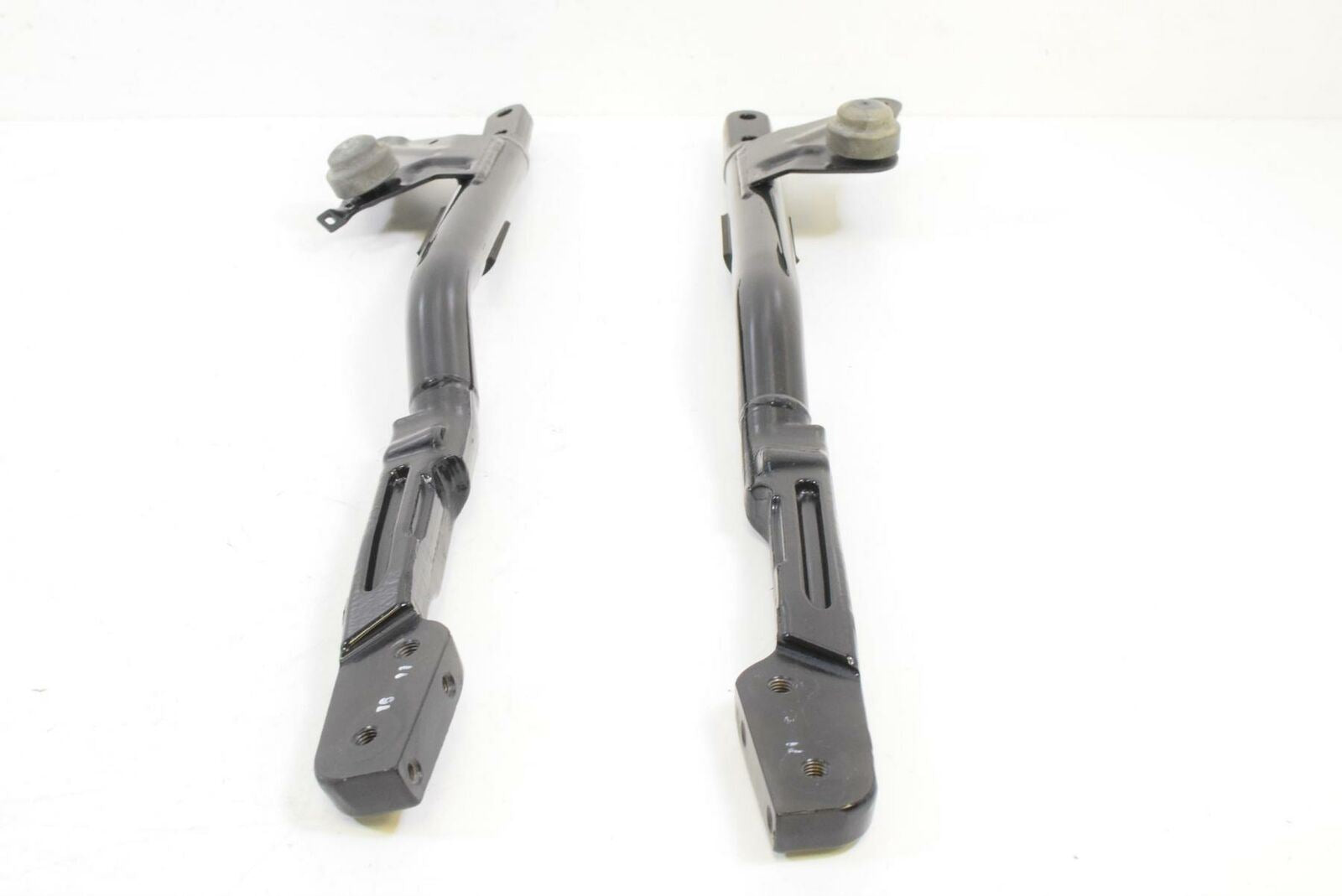 2017 Victory Octane 1200 Upper Frame Tube Rail Mount Set 1020139-266 / 1020138 {{ shop.shopifyCountryName }} - Mototech271
