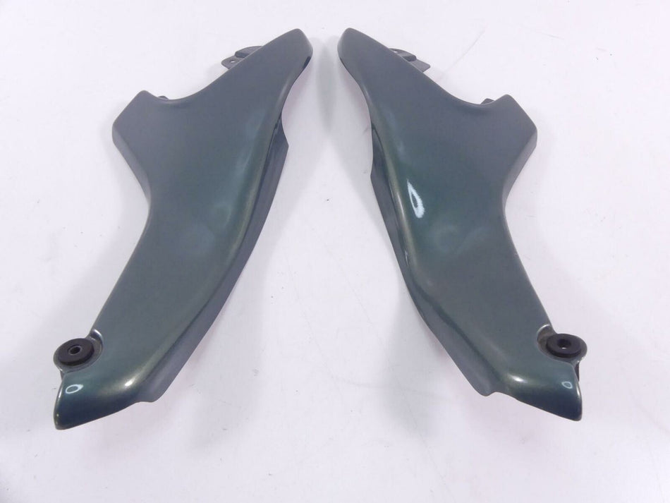 2002 BMW R1200 C Side Cover Fairing Trim Set 46632328325 46632328326 {{ shop.shopifyCountryName }} - Mototech271