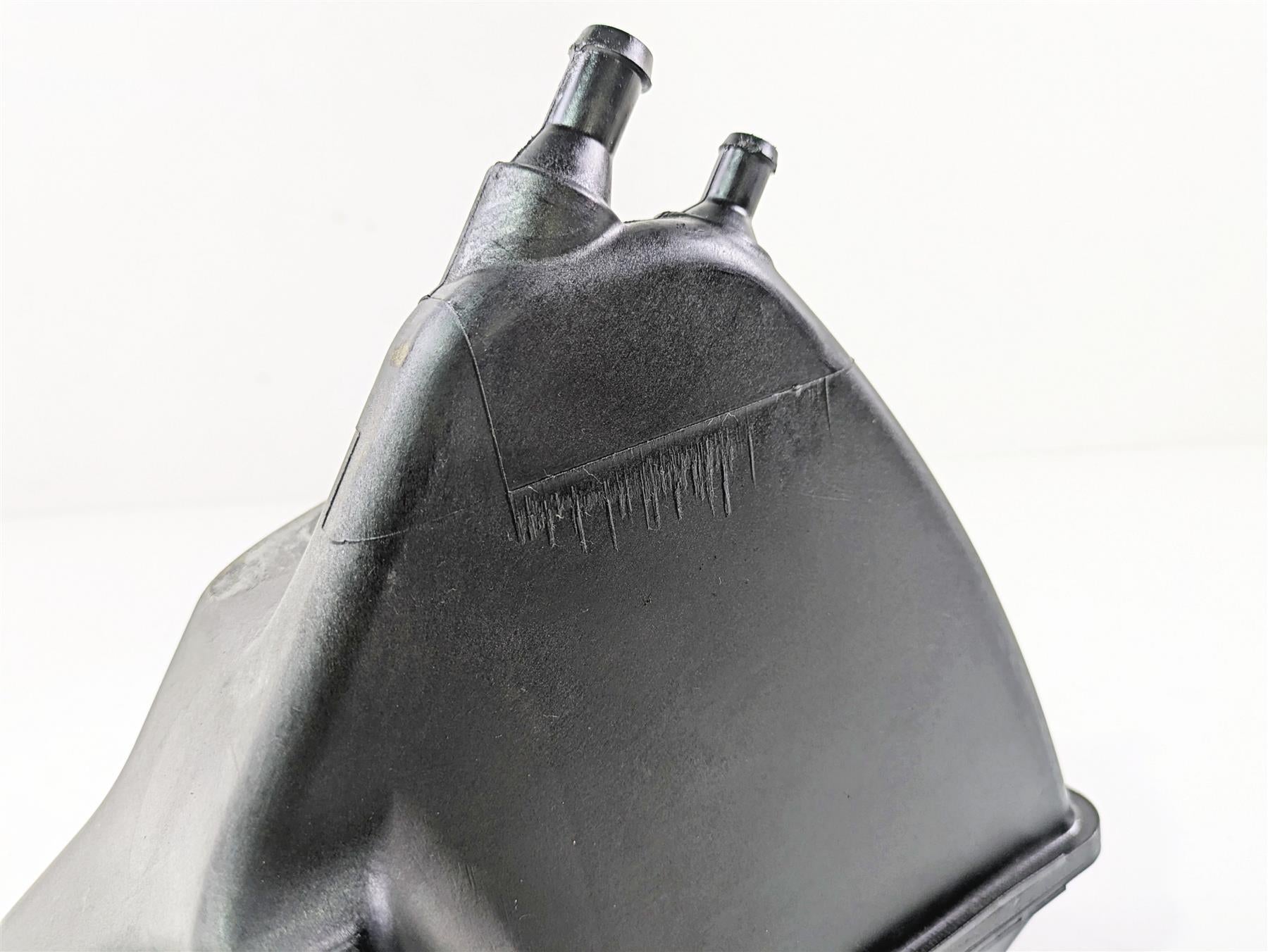 2007 Harley Sportster XL1200 C Oil Tank Reservoir & Dipstick 62888-04B {{ shop.shopifyCountryName }} - Mototech271