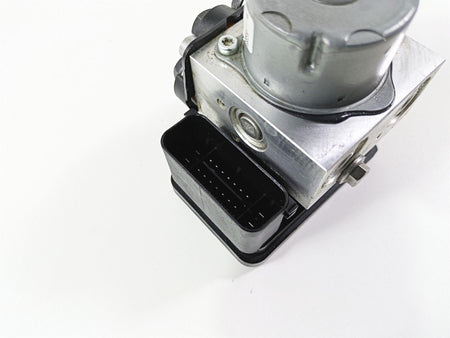 2024 Triumph Tiger 900 GT Abs Brake Pump Unit Module T2029921 T2029920 {{ shop.shopifyCountryName }} - Mototech271