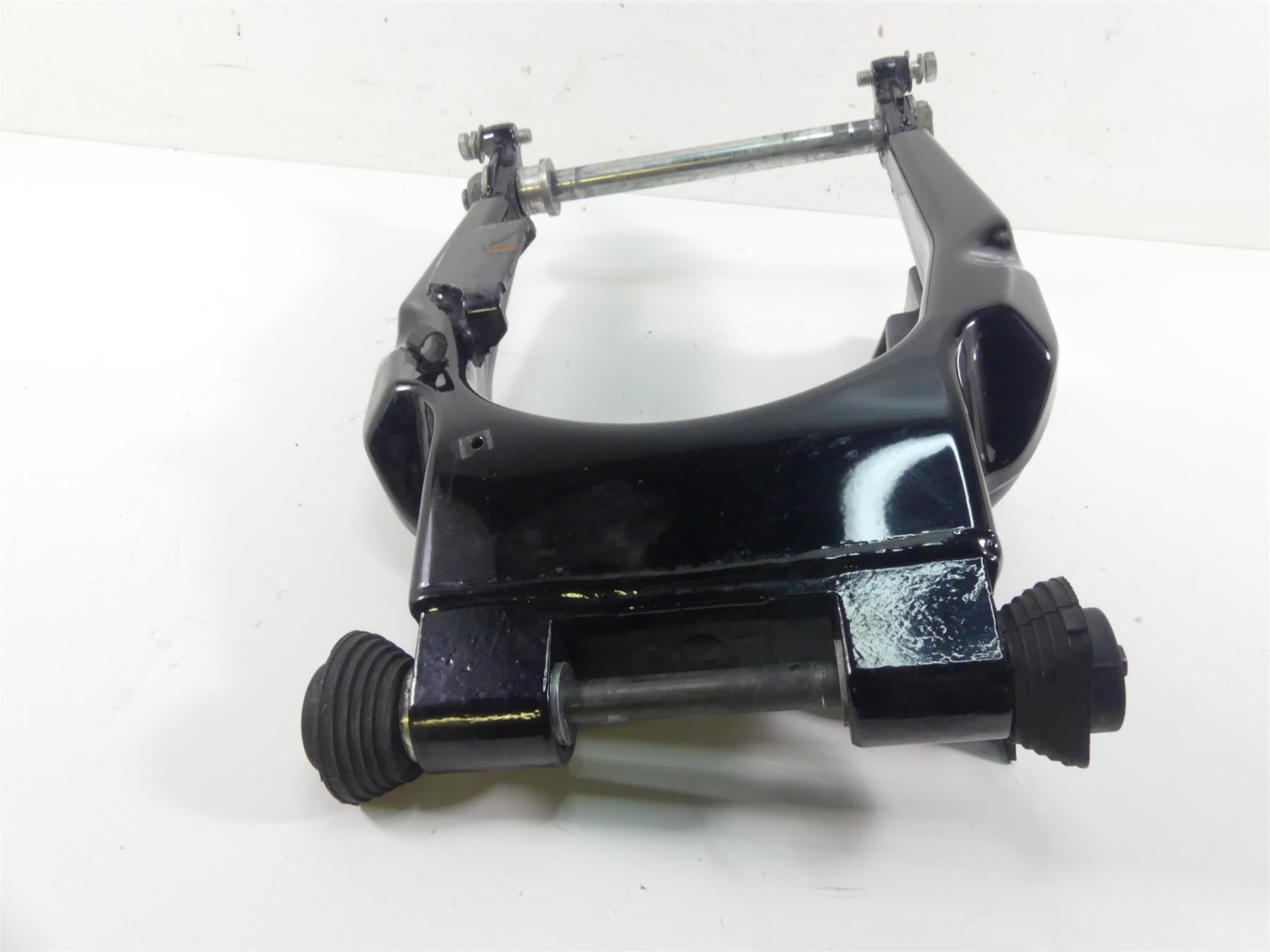 2013 Harley Touring FLHX Street Glide Rear Swing Arm Swingarm + Axle 47549-09A {{ shop.shopifyCountryName }} - Mototech271