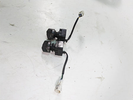 2019 Yamaha YXZ1000 R EPS SS SE Light Awd 4wd Switch Set 2HC-82526-00-00 {{ shop.shopifyCountryName }} - Mototech271