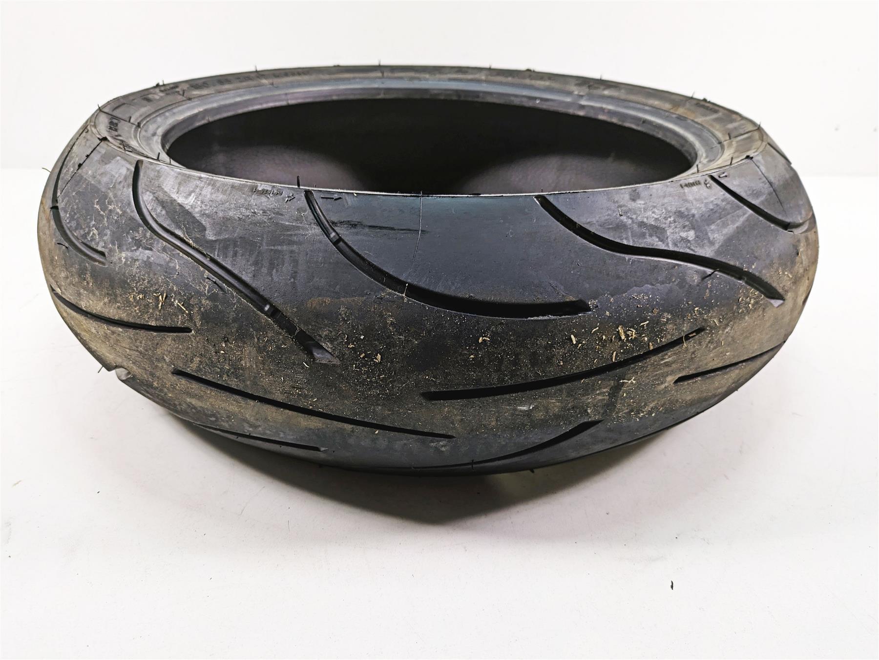 Used Rear Motorcycle Tire Michelin Pilot Power 2 180/55 ZR17 {{ shop.shopifyCountryName }} - Mototech271