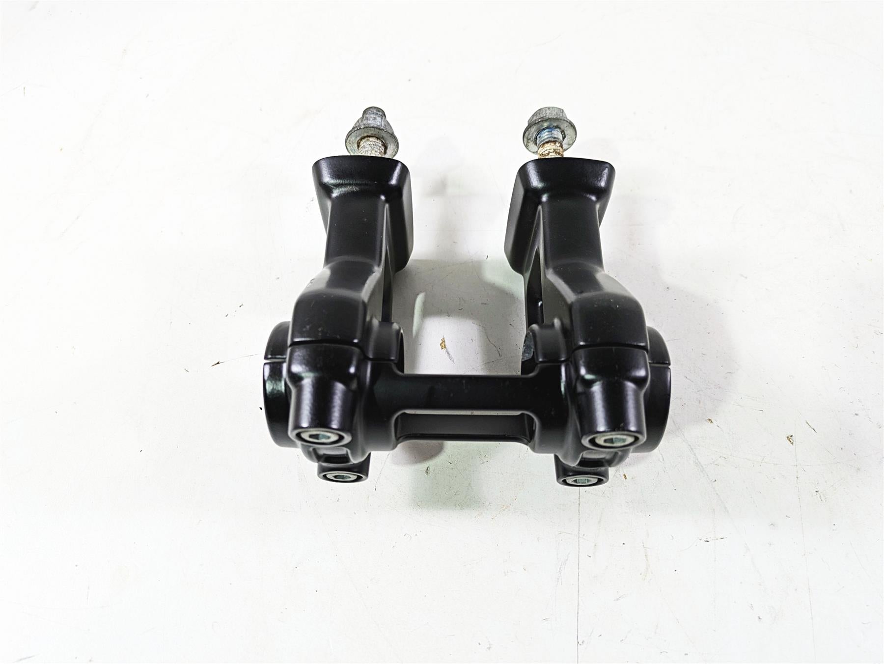 2018 Harley Softail FXFBS Fat Bob Handlebar Riser Holder Set 55900112 {{ shop.shopifyCountryName }} - Mototech271