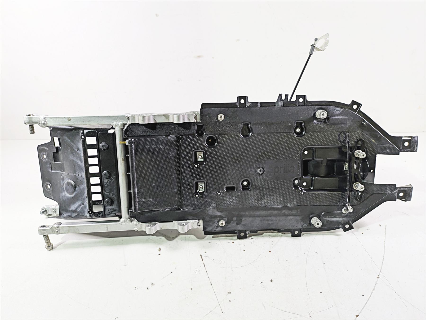 2008 Aprilia RSVR 1000 Factory Rear Subframe & Inner Fender AP8146500 {{ shop.shopifyCountryName }} - Mototech271