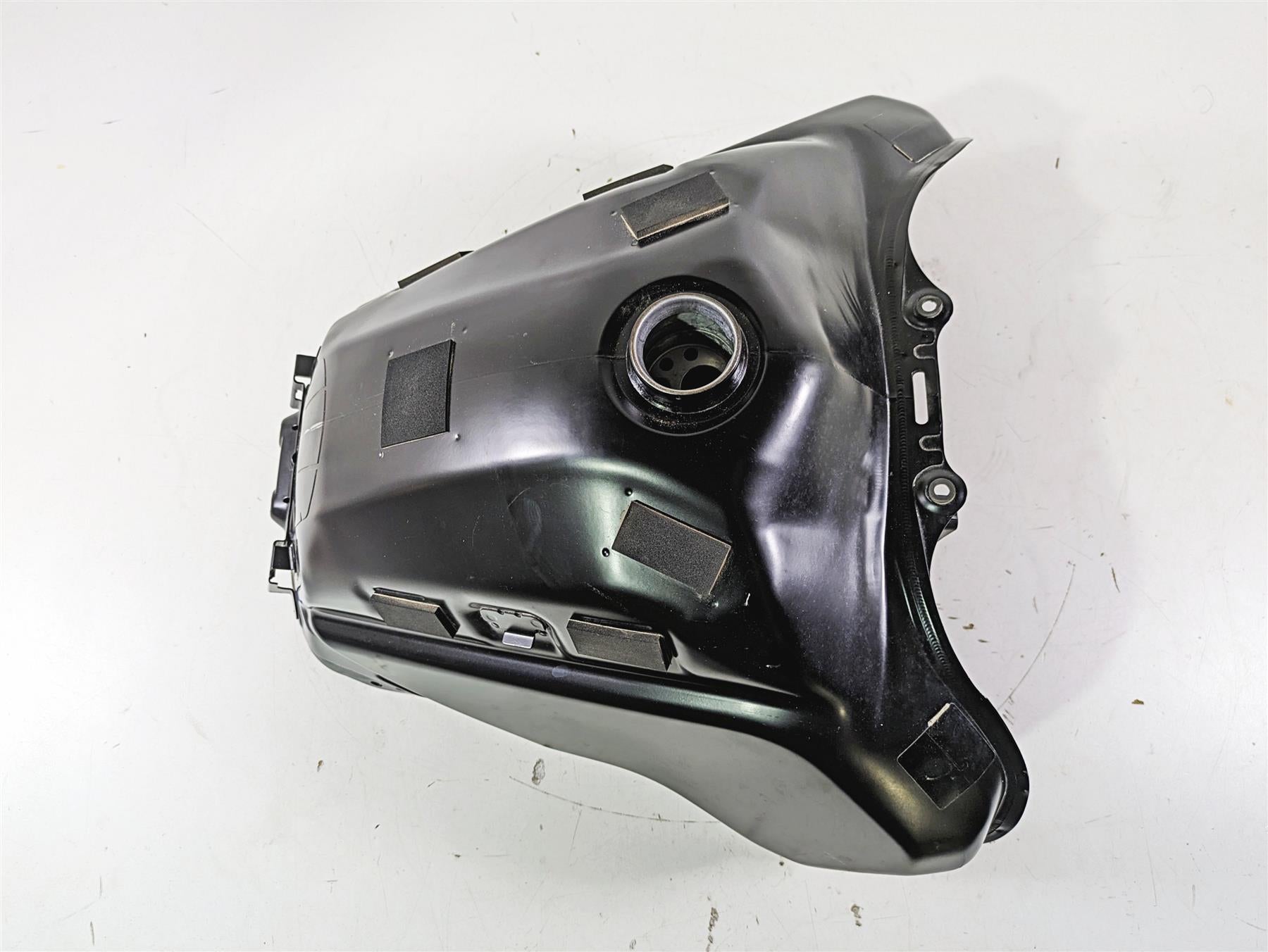 2021 Yamaha Tenere 700 XTZ7 Fuel Gas Petrol Tank BW3-24110-01-P1 BW3-24110-02-P1 {{ shop.shopifyCountryName }} - Mototech271