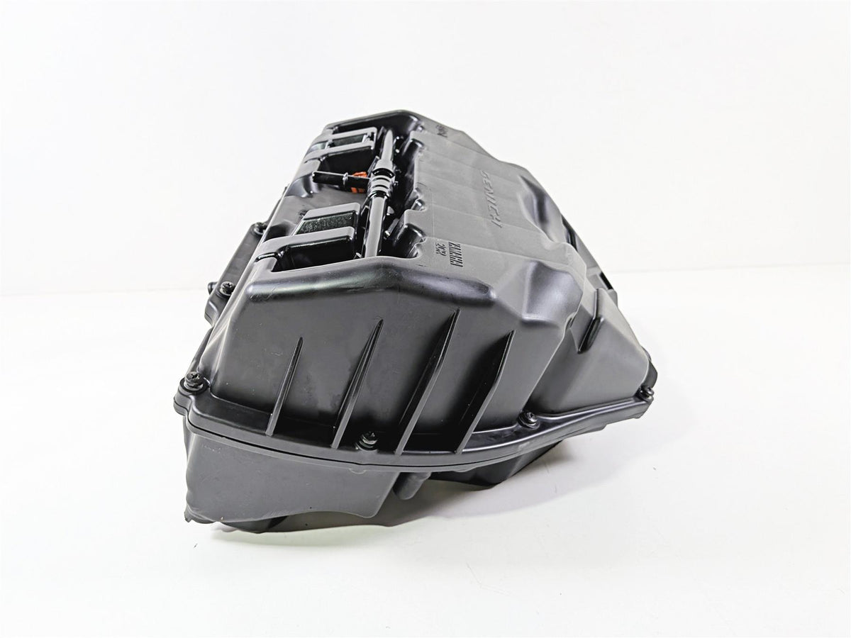 2016 Yamaha YZF R1 RN32 Air Box Cleaner & Injectors 2CR-14411-00-00 {{ shop.shopifyCountryName }} - Mototech271