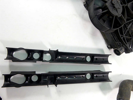 2014 Harley VRSCF Muscle V-Rod Radiator Fans Hoses Set 26721-04C 26800027 {{ shop.shopifyCountryName }} - Mototech271