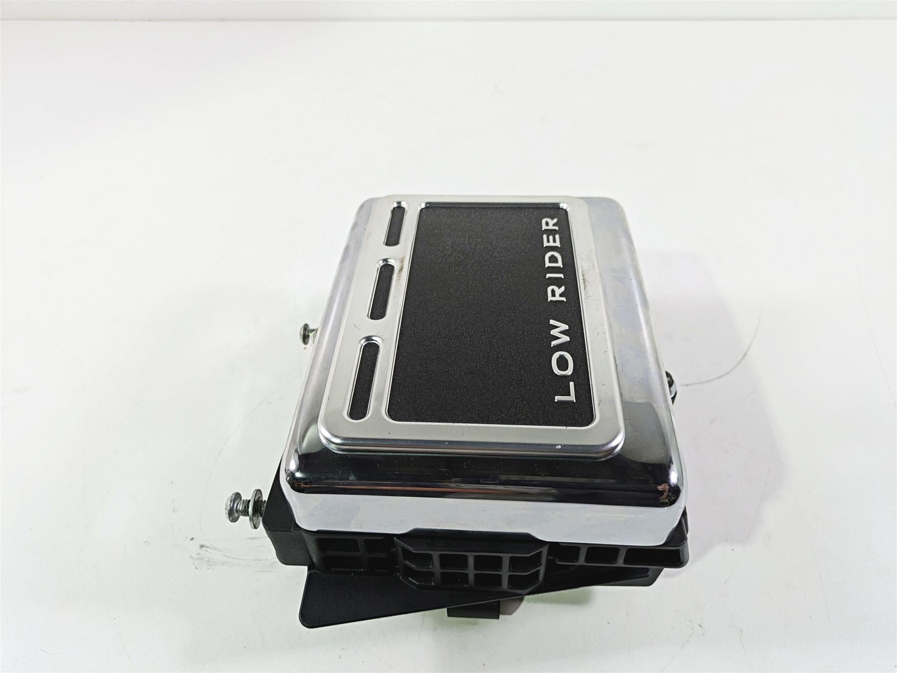 2014 Harley FXDL Dyna Low Rider Battery Tray & Chrome Cover 61300151 70379-06B {{ shop.shopifyCountryName }} - Mototech271