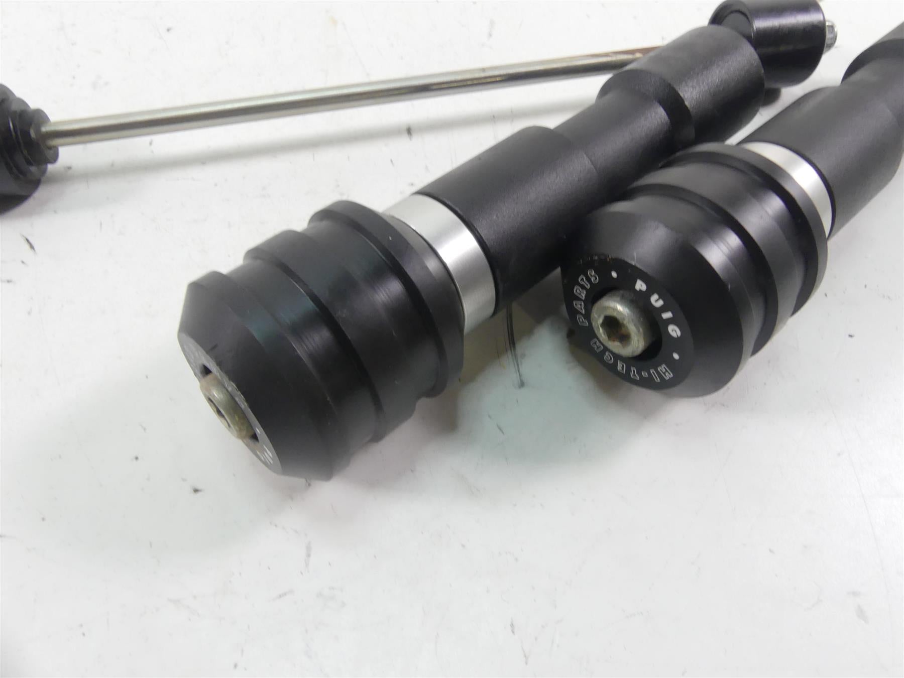 2017 Triumph Thruxton 1200 R Puig Hi-Tech Parts Vintage Frame Slider Set 8588N {{ shop.shopifyCountryName }} - Mototech271