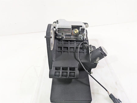 2005 Harley Touring FLHRI Road King Transmission Gear Box Case Cover 34740-02A {{ shop.shopifyCountryName }} - Mototech271