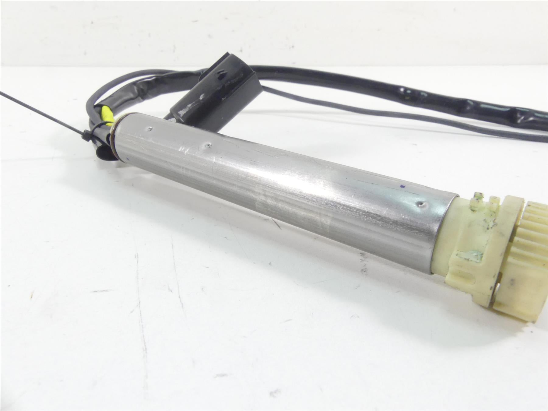 2009 Harley FLHTCU SE4 CVO E-Glide Ride By Wire Hand Grip Sensor -Read 32310-08A {{ shop.shopifyCountryName }} - Mototech271