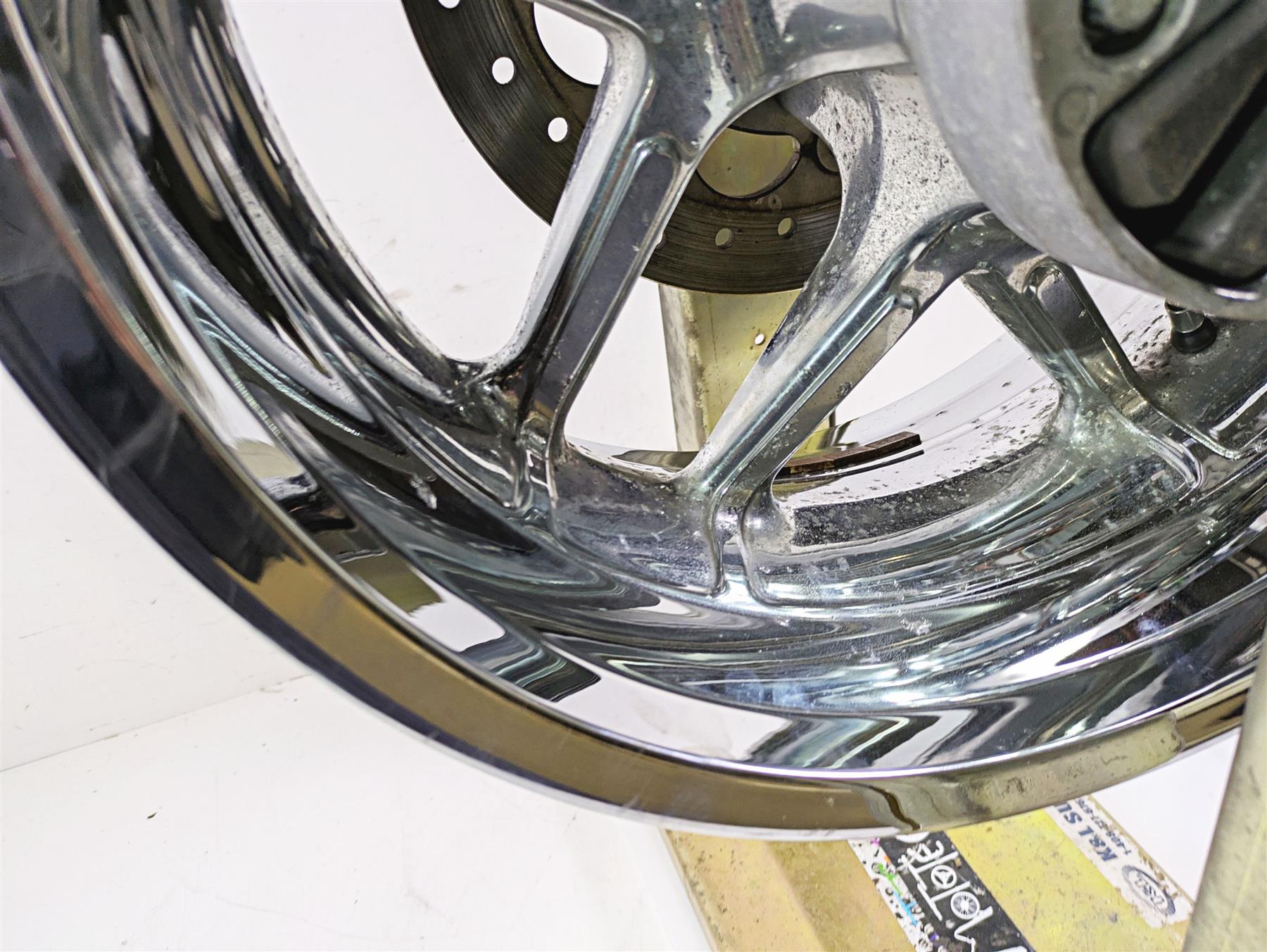 2013 Harley VRSCF Muscle Rod 18x8 Straight Chrome Rear Wheel Rim 40900079 {{ shop.shopifyCountryName }} - Mototech271