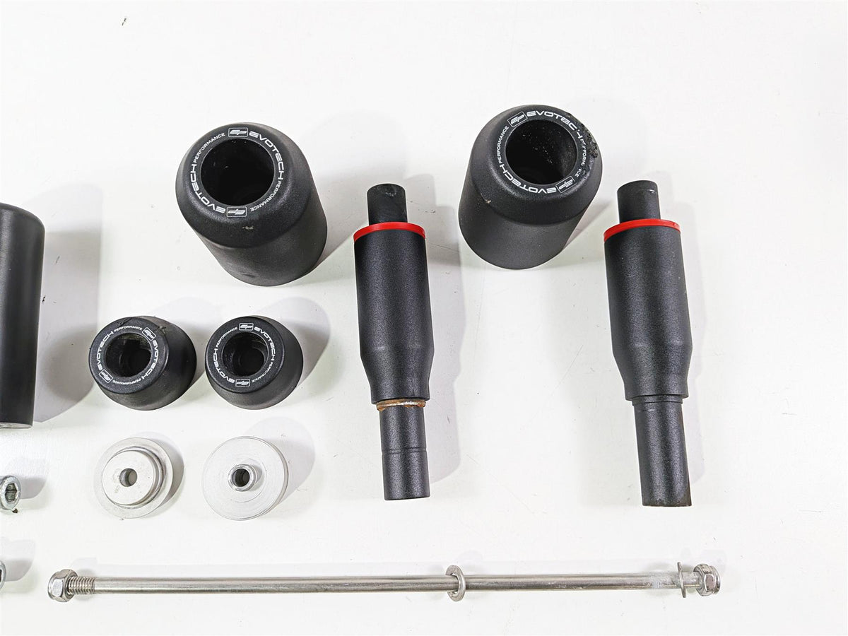 2016 Ducati Hypermotard 939 SP Evotech Protection Frame Slider Set PRN010926-03-Mototech271