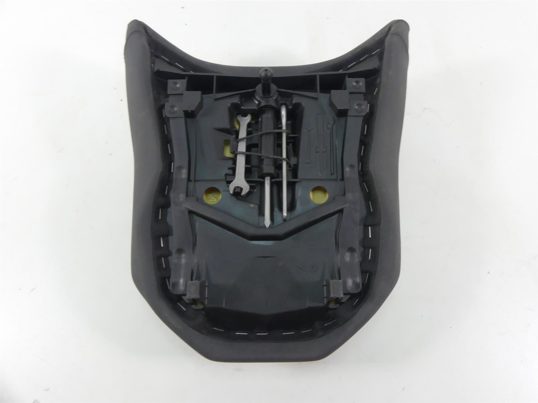 2014 BMW R1200GS K50 Rear Passenger Pillion Saddle Seat - Read 52538536863 {{ shop.shopifyCountryName }} - Mototech271