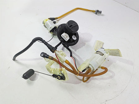 2021 Harley Touring FLTRX Road Glide Fuel Gas Petrol Pump - Read 75069-08D {{ shop.shopifyCountryName }} - Mototech271