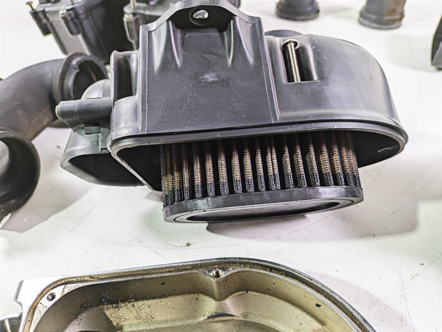2004 Yamaha XVZ1300 Royal Star Air Box Cleaner Breather Set 4XY-1442A-00-00 {{ shop.shopifyCountryName }} - Mototech271